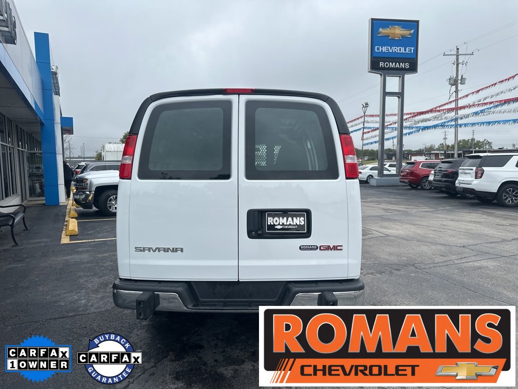 2024 Gmc Savana Cargo 2500 photo 4