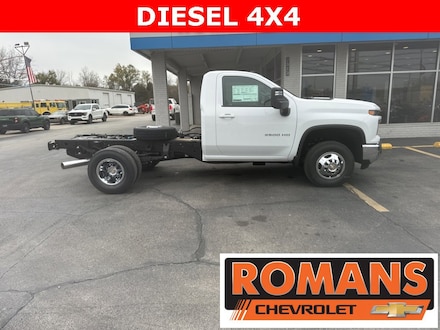 2025 Chevrolet Silverado 3500 HD Chassis Cab LT Truck