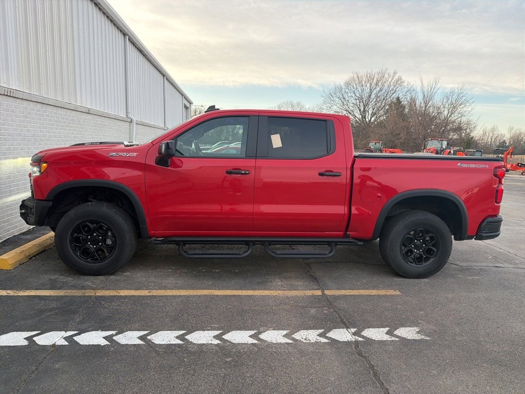 2024 Chevrolet Silverado 1500 ZR2's photo