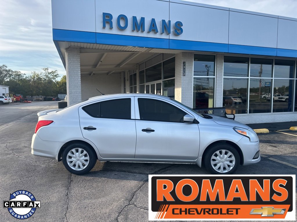 Used 2017 Nissan Versa Sedan S Plus with VIN 3N1CN7AP3HL858762 for sale in Independence, KS