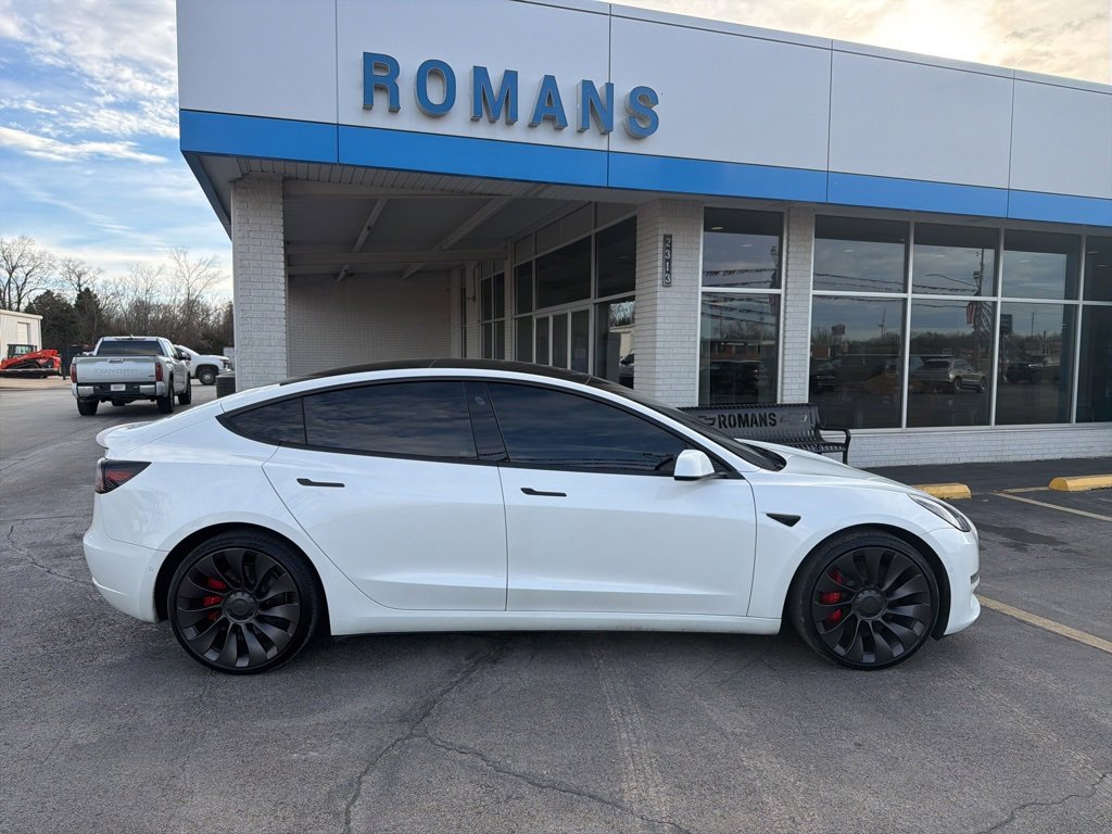 Used 2021 Tesla Model 3 Base with VIN 5YJ3E1EC4MF062645 for sale in Independence, KS