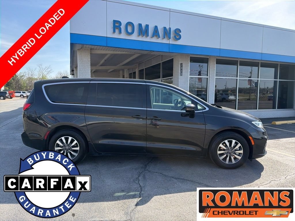 Used 2024 Chrysler Pacifica Hybrid Select
