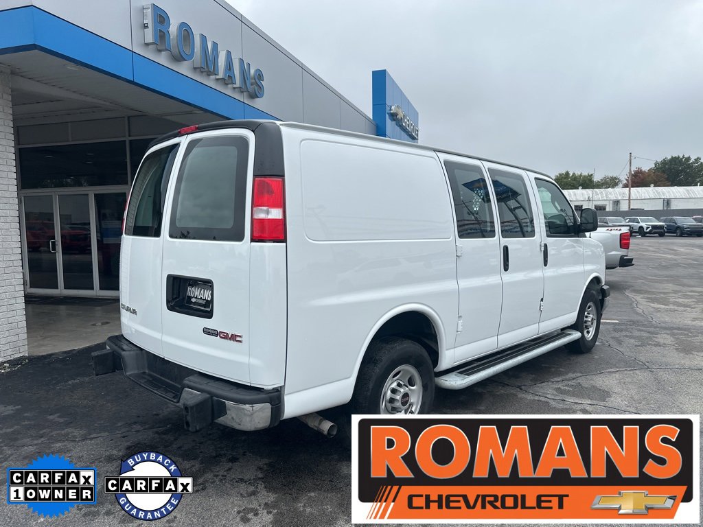 2024 Gmc Savana Cargo 2500 photo 3