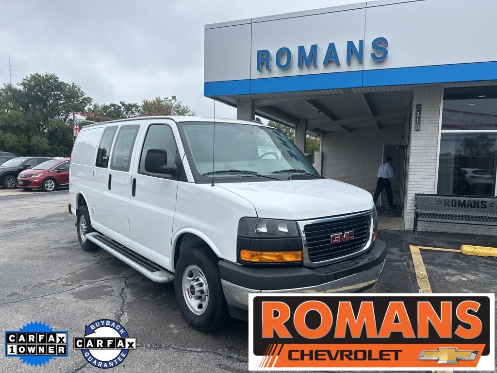 2024 GMC Savana Cargo Work Van's photo