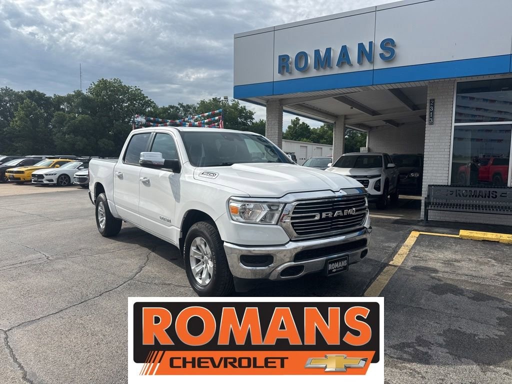 2024 RAM 1500 Laramie Crew Cab 5'7's photo