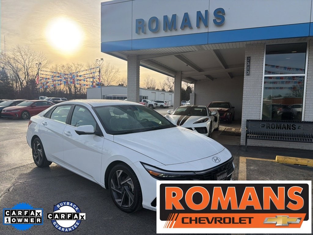 2024 Hyundai Elantra Limited's photo