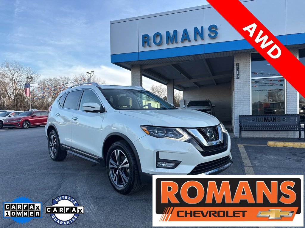 2017 Nissan Rogue SL's photo