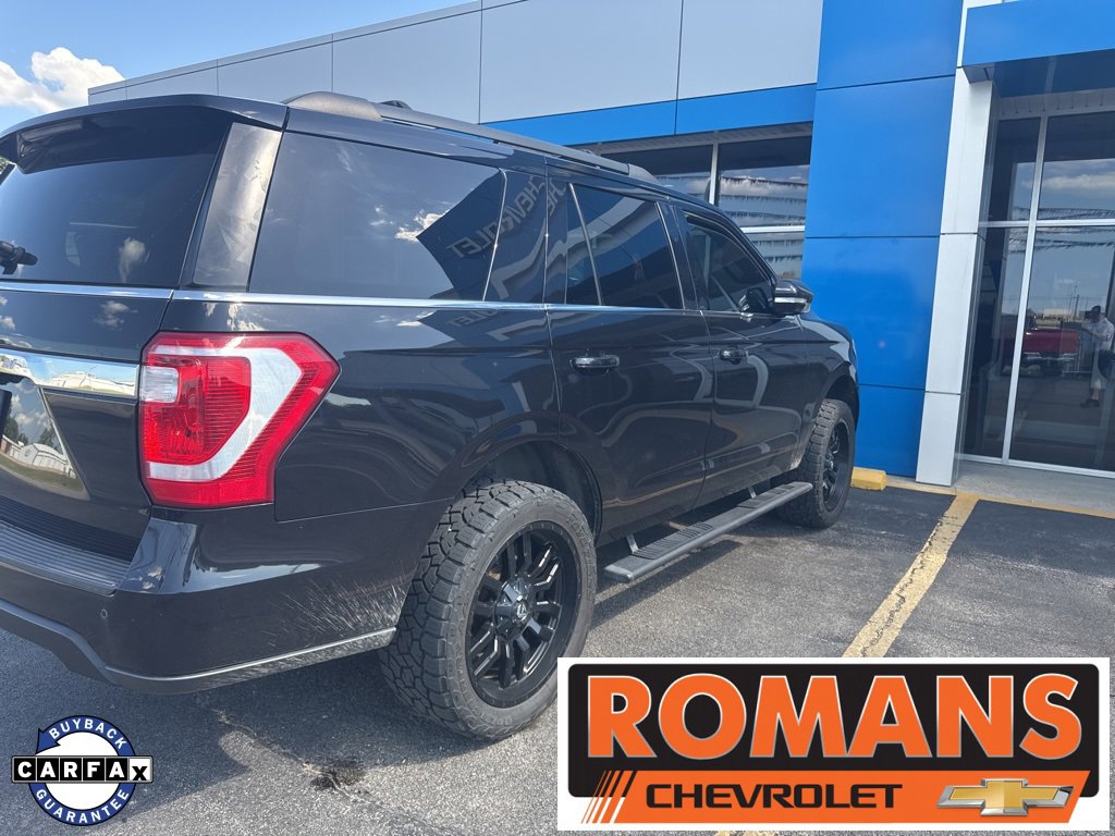 2019 Ford Expedition XLT photo 2