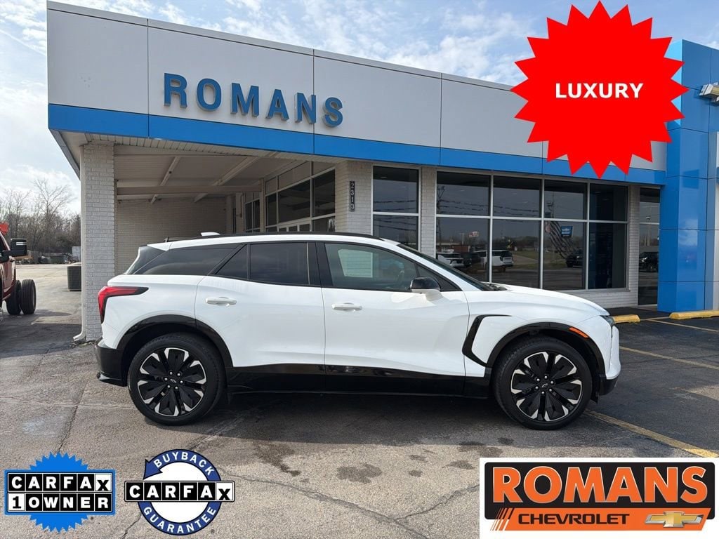 Used 2024 Chevrolet Blazer EV RS with VIN 3GNKDCRK1RS105551 for sale in Independence, KS