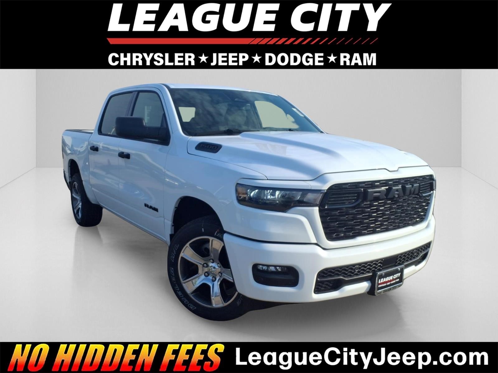 New 2026 Ram 1500 EXPRESS CREW CAB 4X2 5'7 BOX