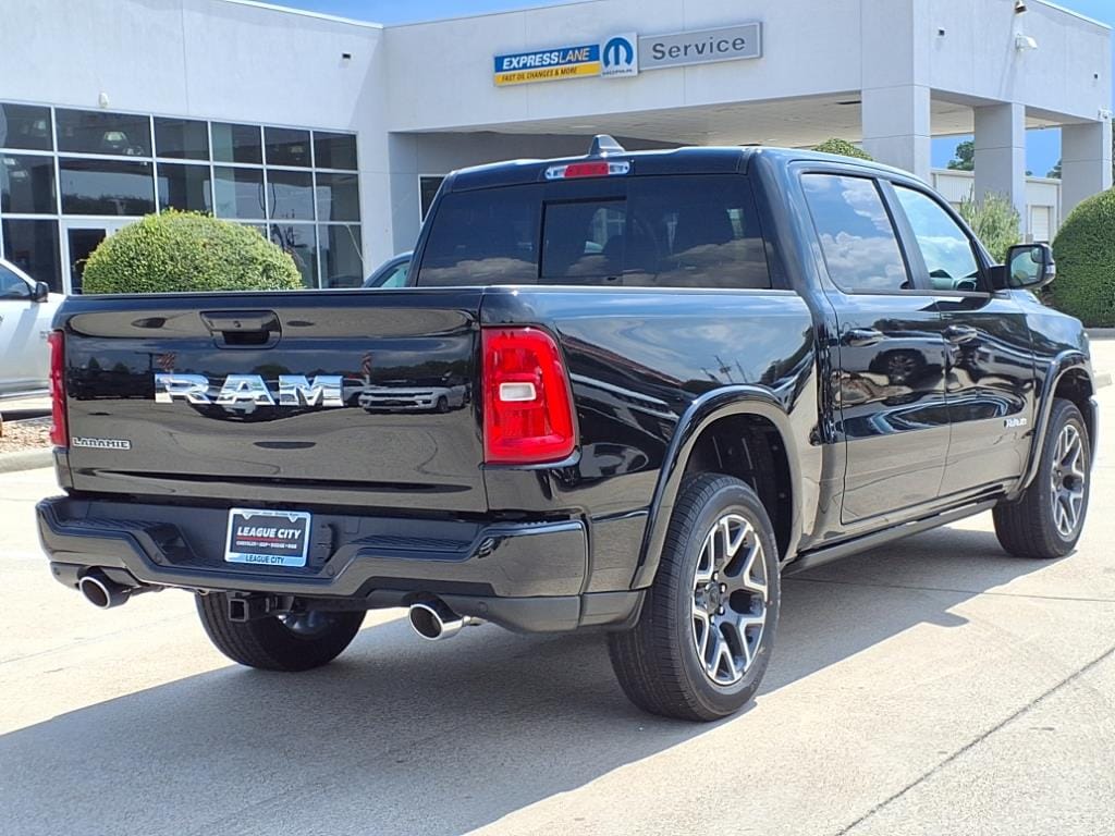 2026 Ram 1500 Laramie photo 2