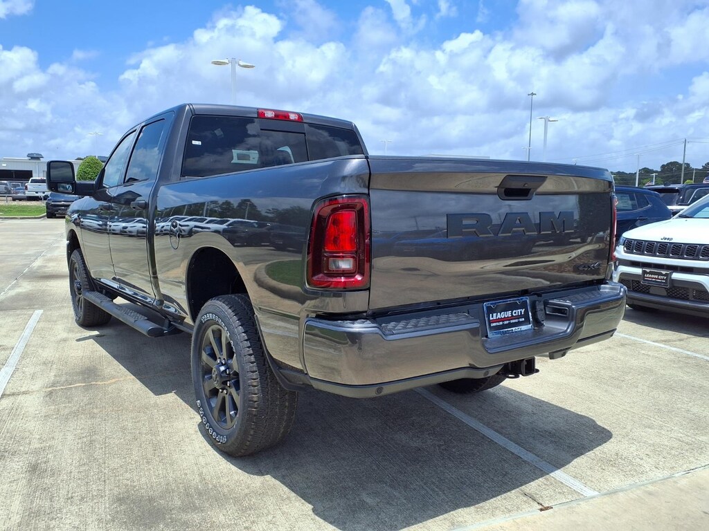New 2026 Ram 2500 Black Express Crew Cab
