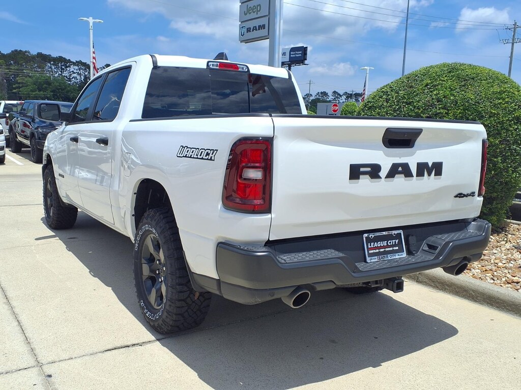 New 2026 Ram 1500 WARLOCK CREW CAB 4X4 5'7 BOX Pickup
