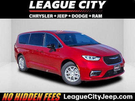 2026 Chrysler Pacifica Select Passenger Van