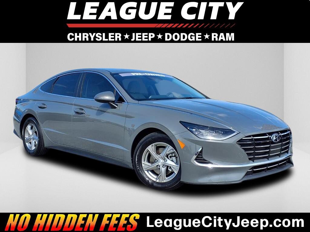 Used 2023 Hyundai Sonata SE Sedan