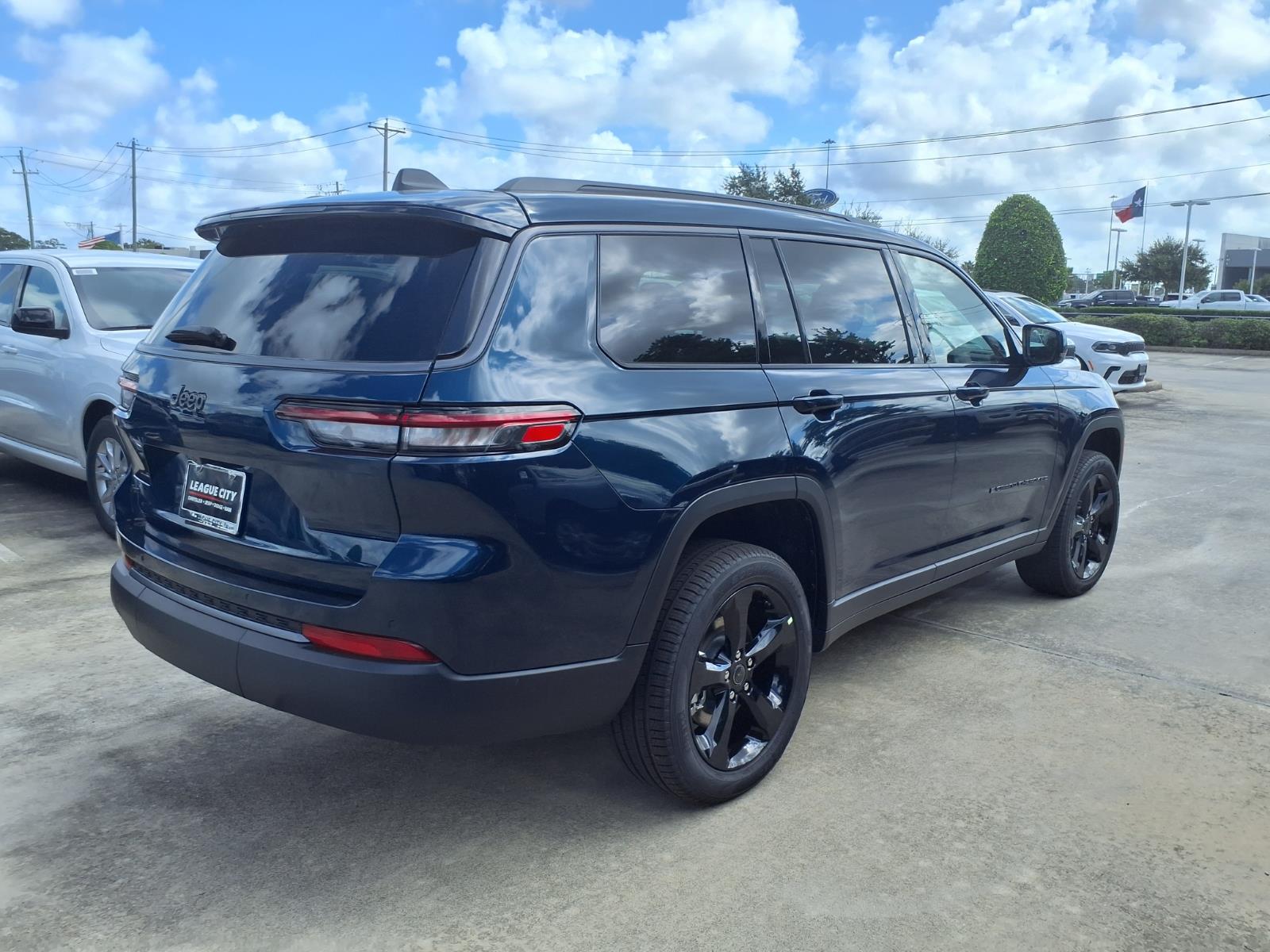New 2027 Jeep Grand Cherokee L Limited Sport Utility