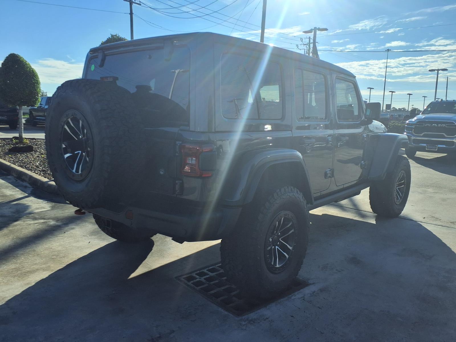 New 2027 Jeep Wrangler 4-Door Rubicon X Sport Utility