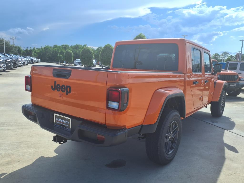 2025 Jeep Gladiator Sport S photo 4
