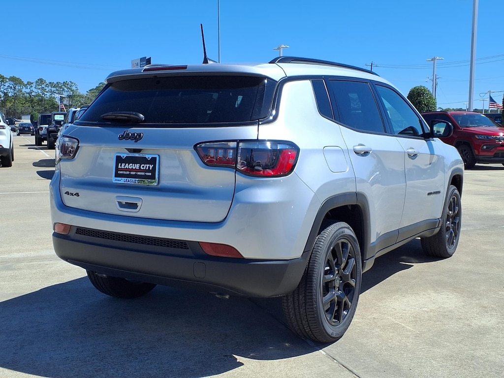 New 2026 Jeep Compass Altitude Sport Utility