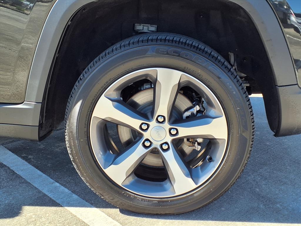 2024 Jeep Grand Cherokee Limited photo 4