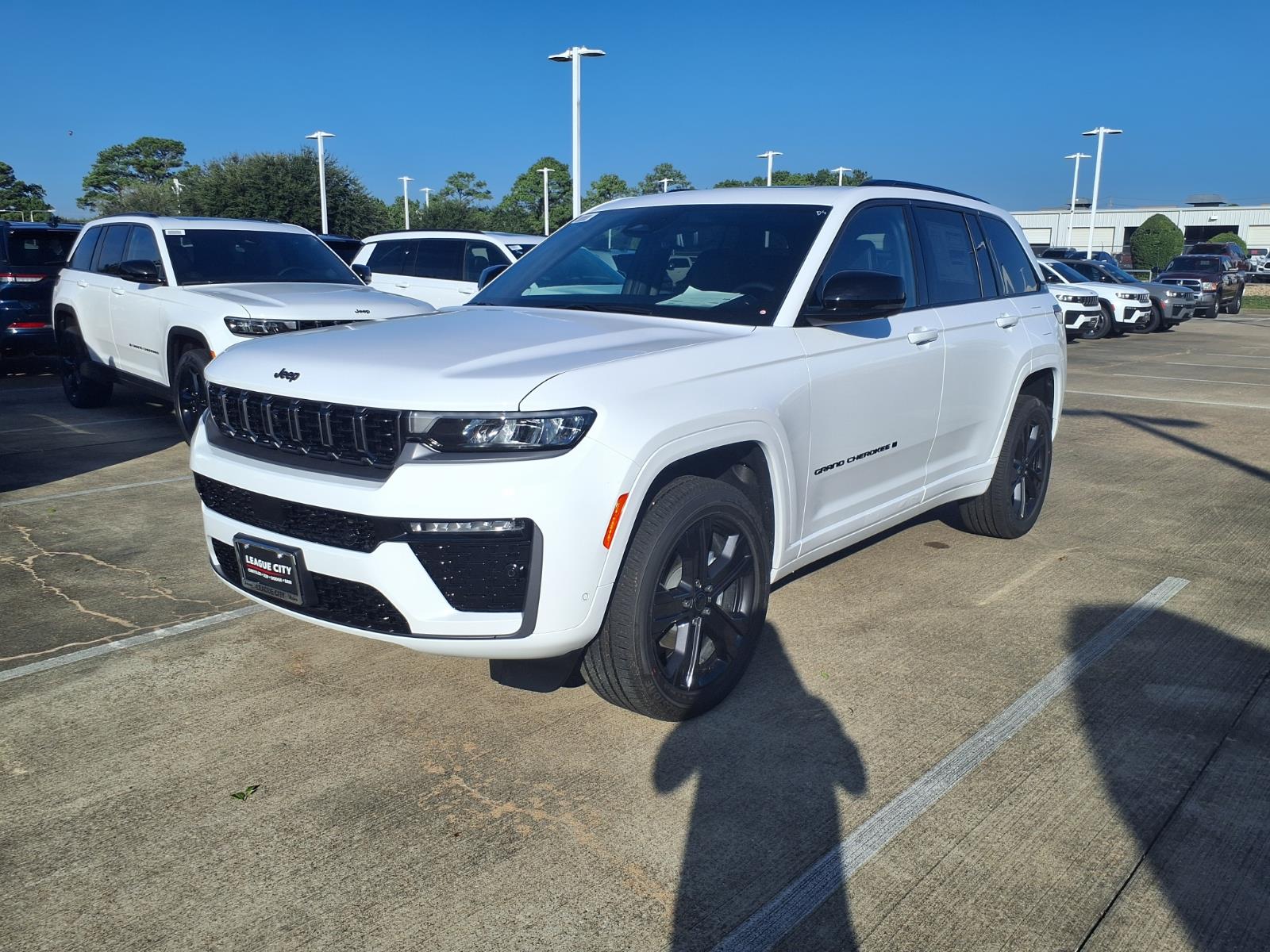 New 2027 Jeep Grand Cherokee 2 Row Limited Reserve Sport Utility