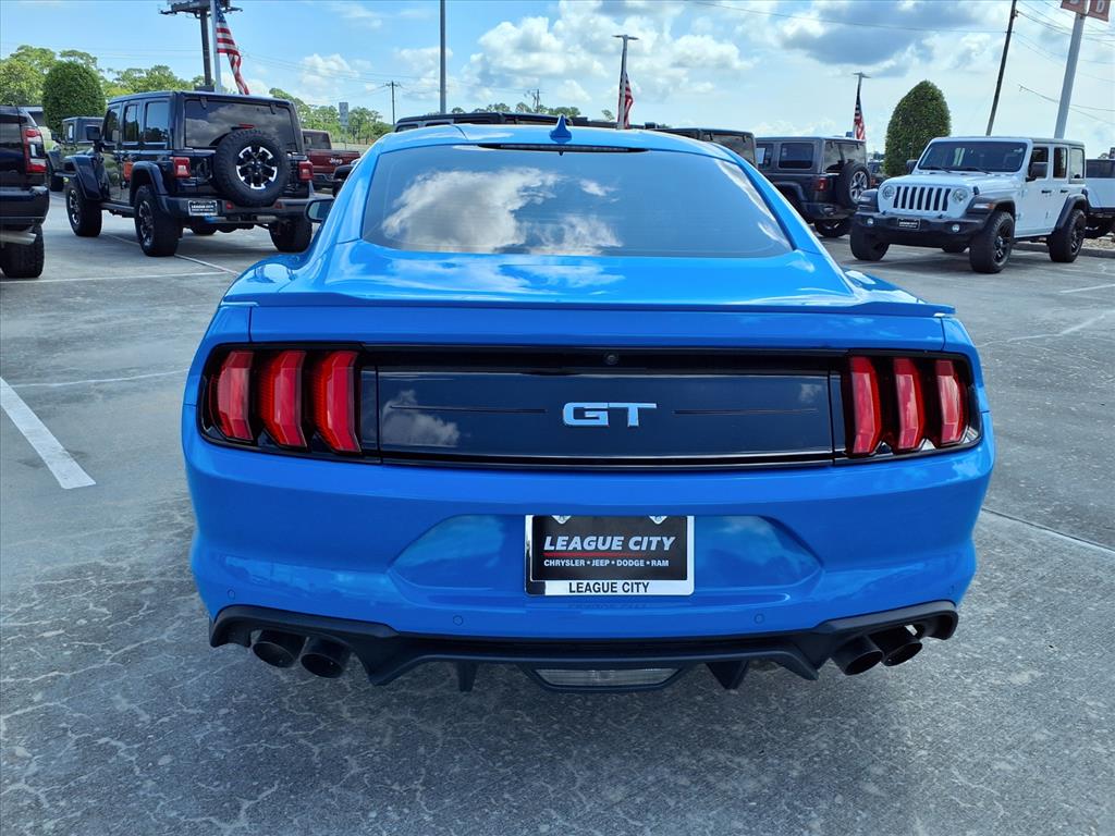 2022 Ford Mustang GT Premium photo 4