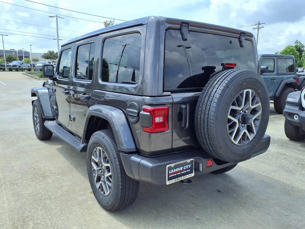 New 2026 Jeep Wrangler 4-Door Sahara Sport Utility