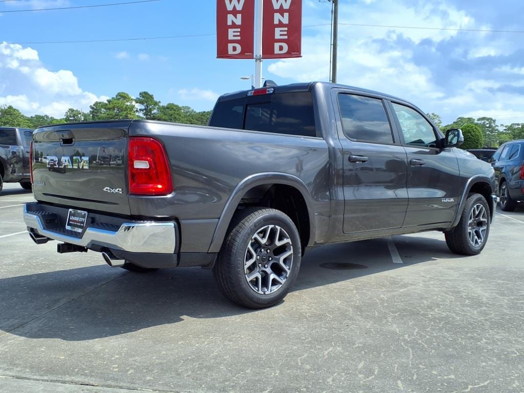 2026 Ram 1500 Laramie photo 4