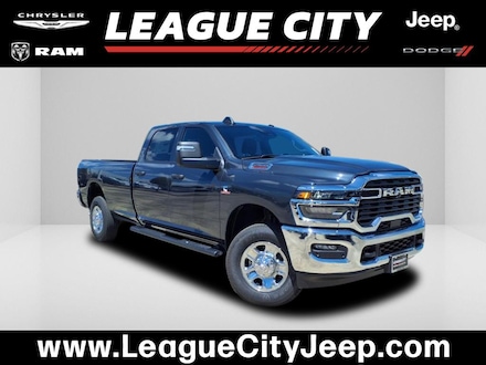 2025 Ram 2500 Tradesman Crew Cab