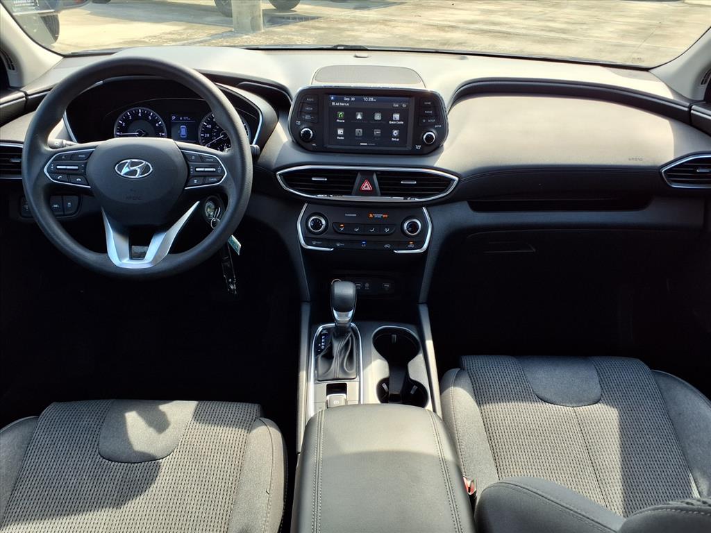 2019 Hyundai Santa Fe SE photo 2