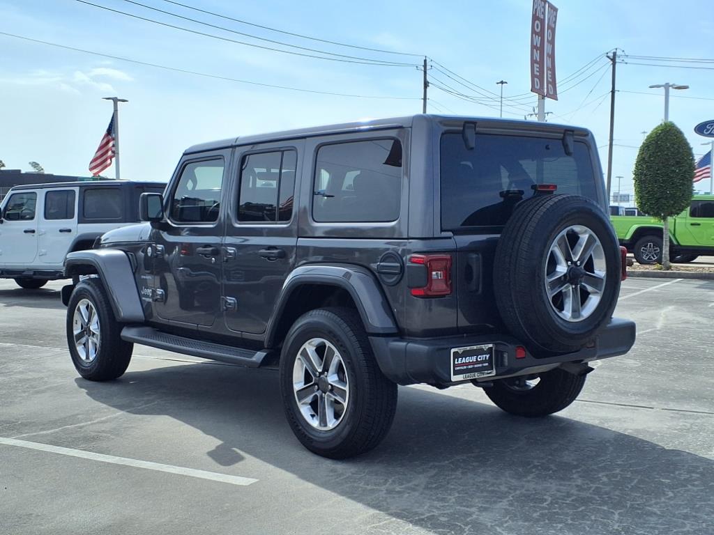 2020 Jeep Wrangler Unlimited Sahara photo 2