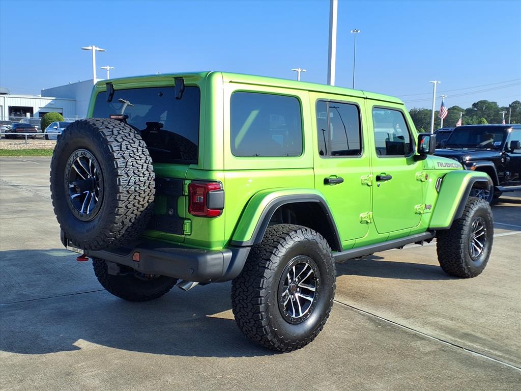 2025 Jeep Wrangler Rubicon photo 4