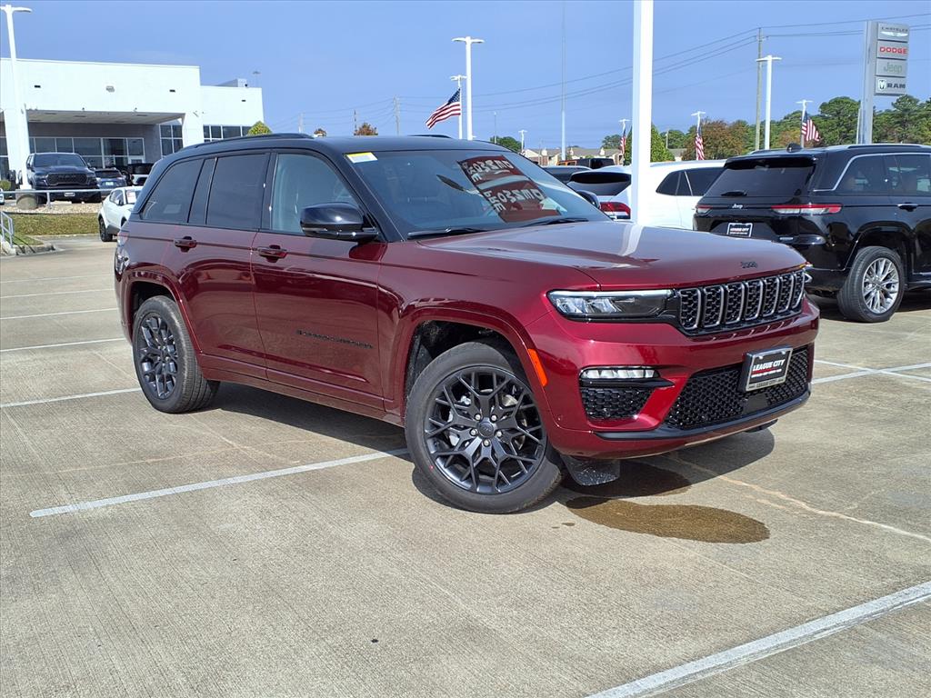 2025 Jeep Grand Cherokee Summit's photo