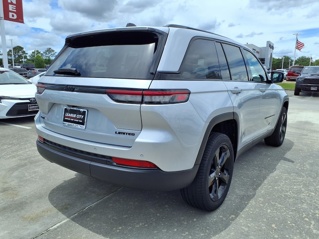 Used 2025 Jeep Grand Cherokee Limited SUV
