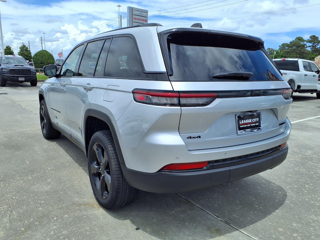 Used 2025 Jeep Grand Cherokee Limited SUV