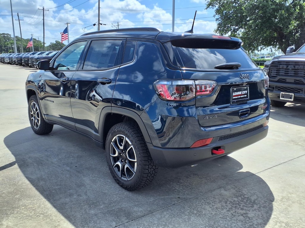 New 2026 Jeep Compass Trailhawk Sport Utility