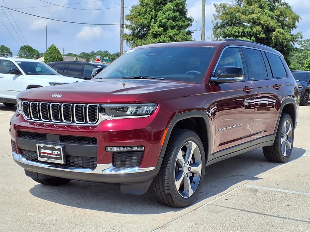 2025 Jeep Grand Cherokee Limited photo 3