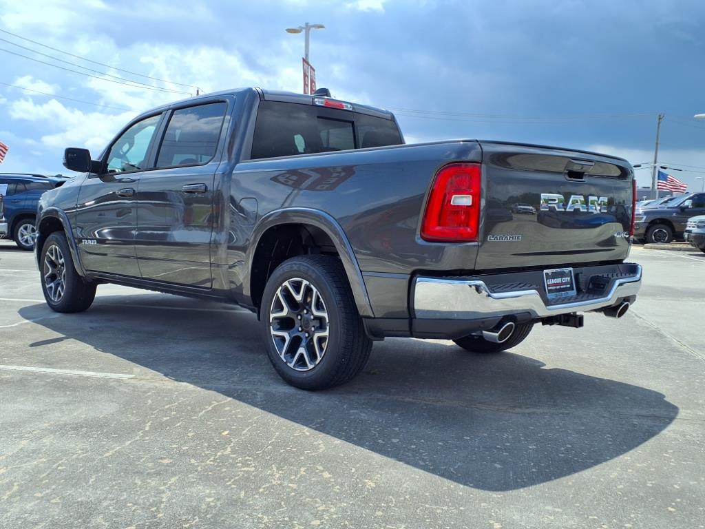 2026 Ram 1500 Laramie photo 2