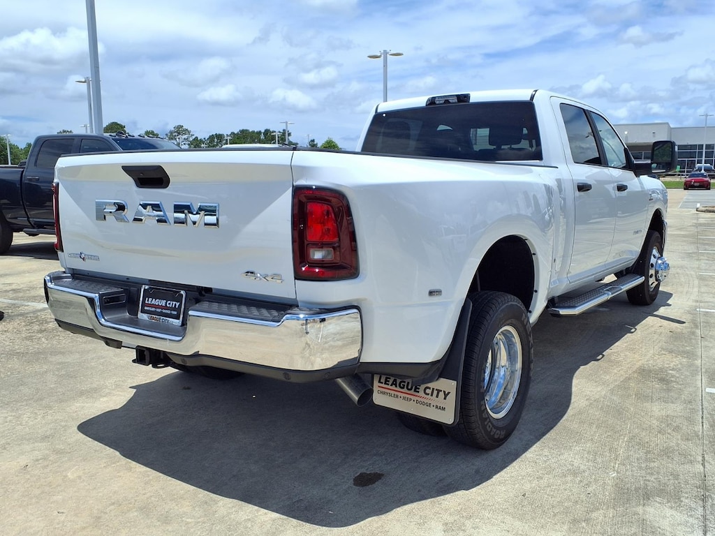 New 2026 Ram 3500 Lone Star Crew Cab