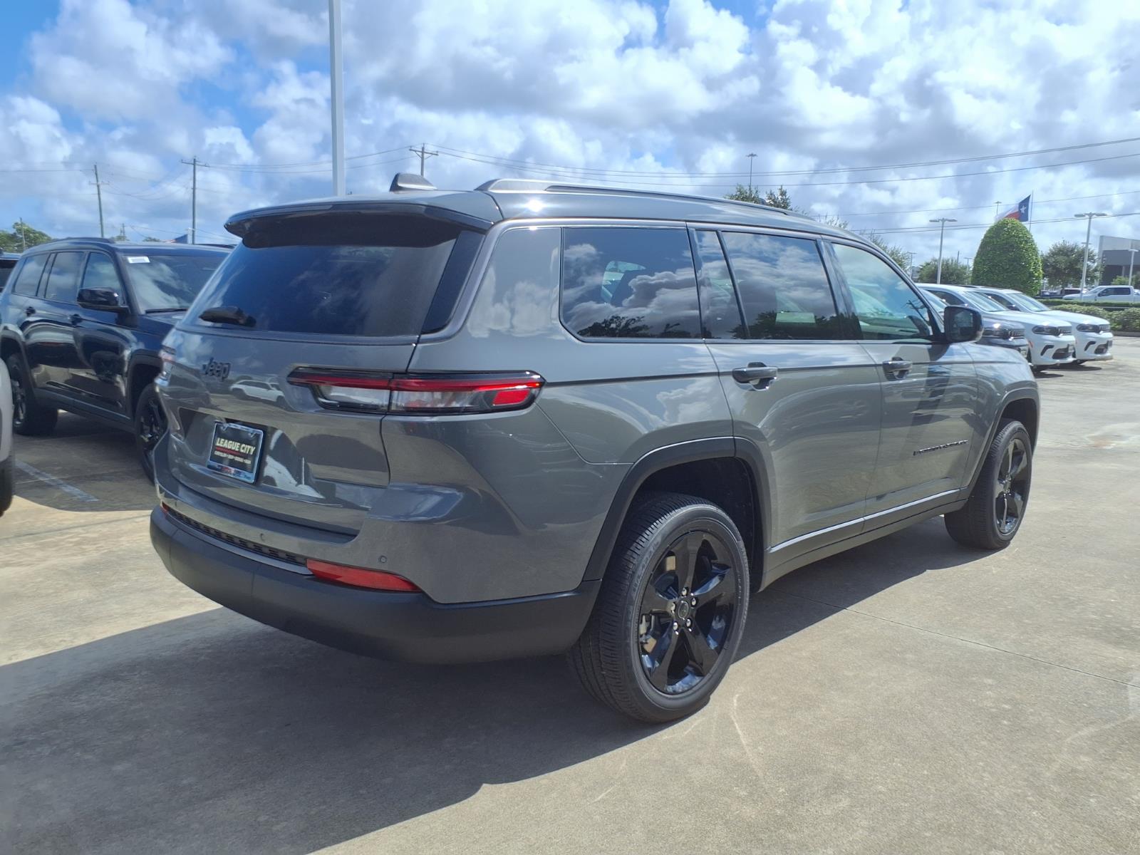New 2027 Jeep Grand Cherokee L Limited Sport Utility