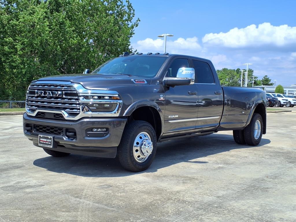 2026 Ram 3500 Limited photo 4