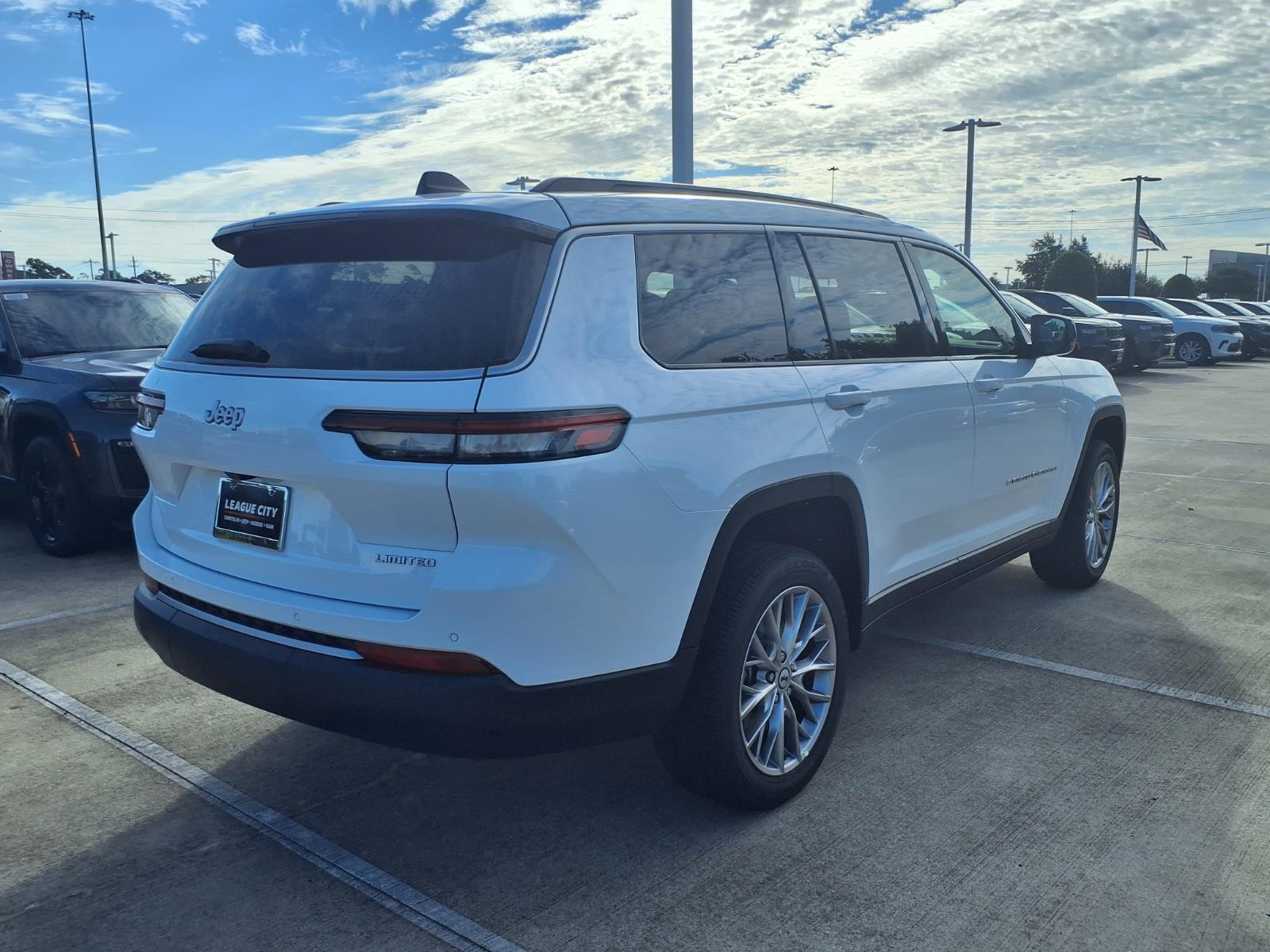 New 2027 Jeep Grand Cherokee L Limited Sport Utility