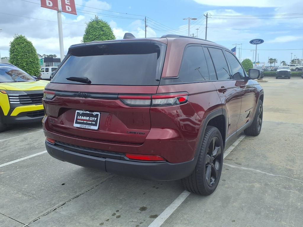 Used 2023 Jeep Grand Cherokee Limited 4x4 Limited SUV
