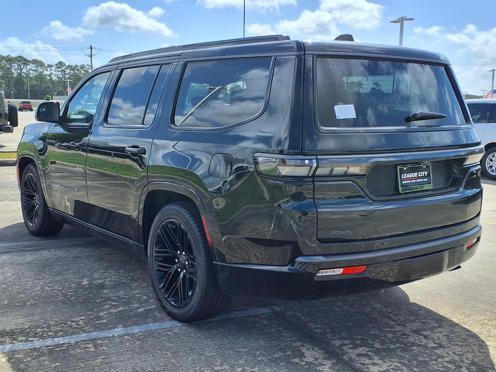 New 2026 Jeep Grand Wagoneer Limited Reserve Sport Utility