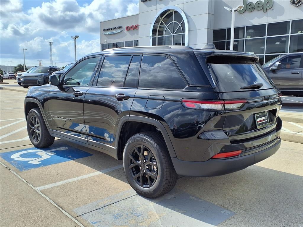 New 2025 Jeep Grand Cherokee Altitude X Sport Utility