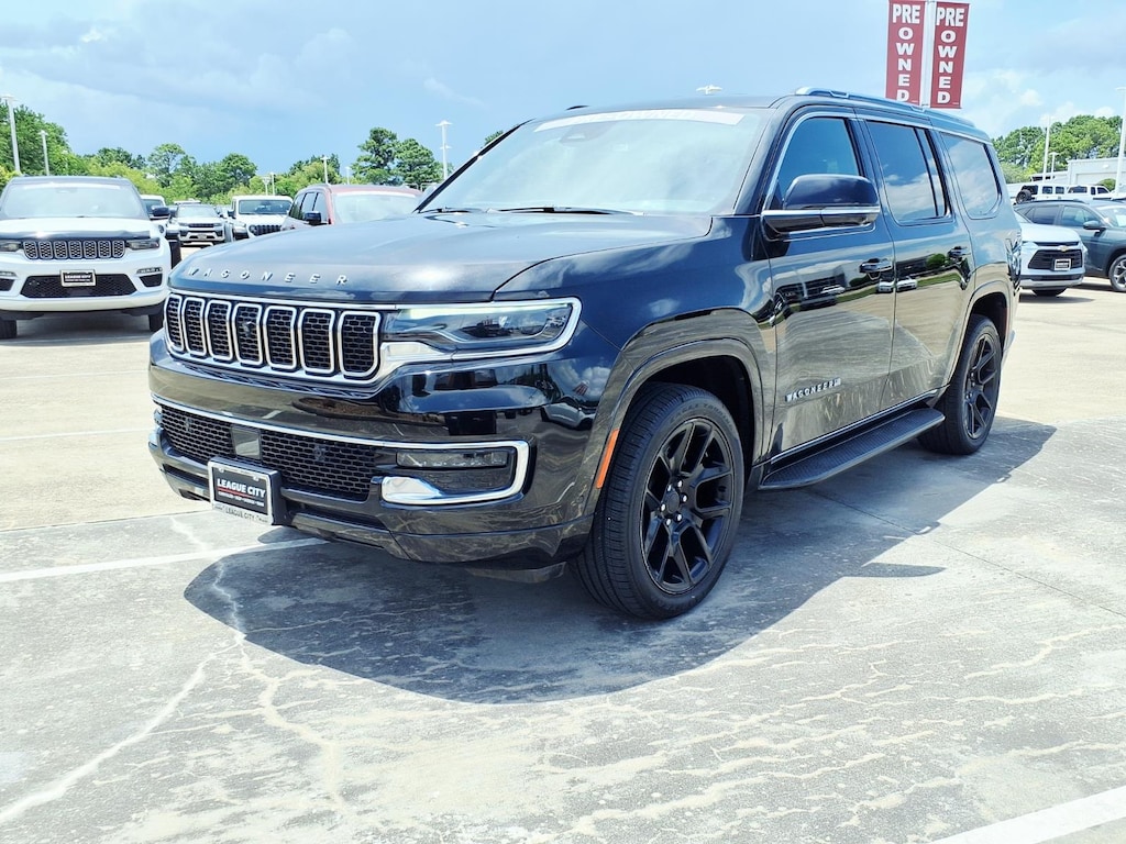 Used 2023 Jeep Wagoneer Base 4x2 SUV