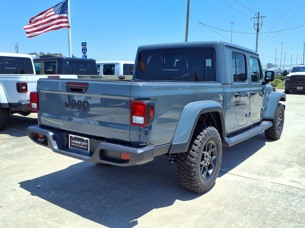 New 2026 Jeep Gladiator Texas Trail Pickup