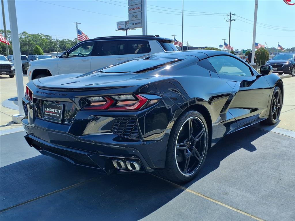 2025 Chevrolet Corvette Stingray 2LT photo 4