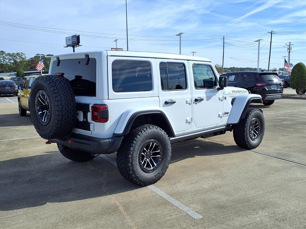 New 2026 Jeep Wrangler 4-Door Rubicon X Sport Utility