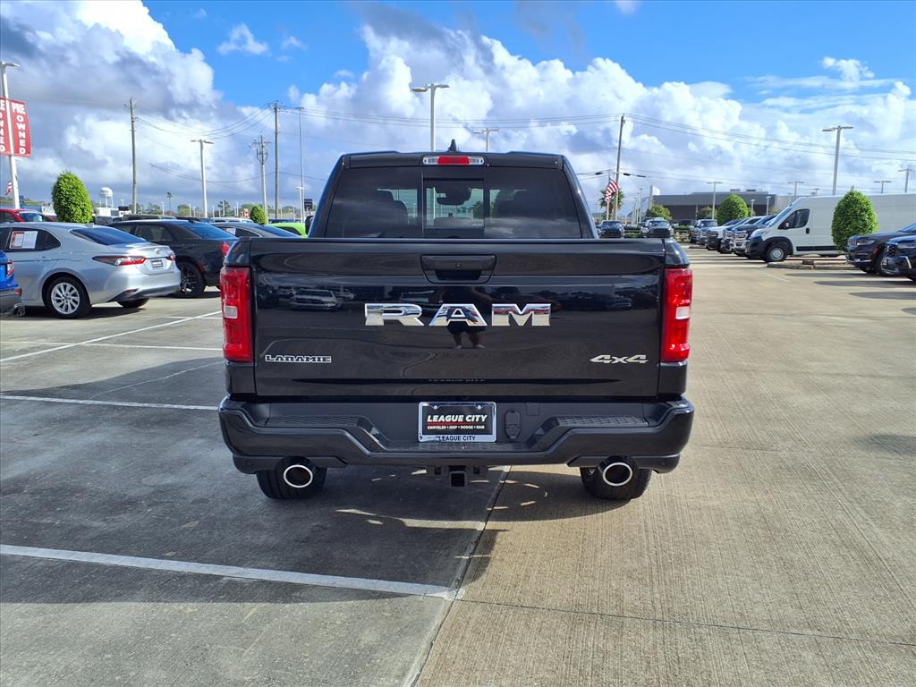 2026 Ram 1500 Laramie photo 4
